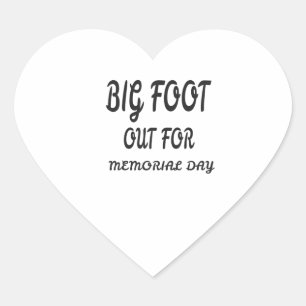 BIG FOOT OUT FOR MEMORIAL Herz-Aufkleber