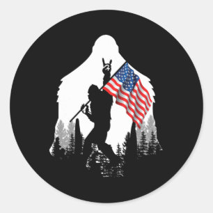 Big Foot Shirt - Bigfoot Sasquatch American Flag P Runder Aufkleber