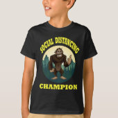 Big Foot Social Distancing Funny T-Shirt (Vorderseite)