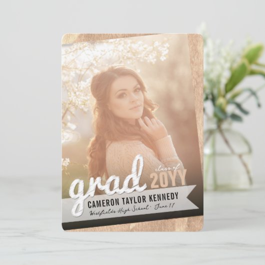 Big Grad Scribbles Bronze Foil Graduation Party Einladung (Stehend Vorderseite)