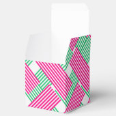 Big Hat Derby Lady Pink Green Stripes Square Geschenkschachtel (Geöffnet)
