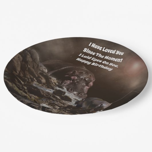 **"Big Heart, Tiny Liebe: Eine Riesenhippo-Zuneigu Pappteller (Schrägansicht)