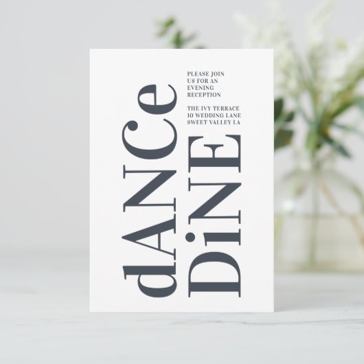 Big Monogram Modern Bold Simple Wedding Begleitkarte (Stehend Vorderseite)