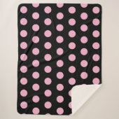 Big Pink Polka Punkte auf schwarz Sherpadecke (Vorderseite)
