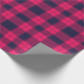 Big Pixel Check Plaid in Pink Navy Geschenkpapier (Ecke)