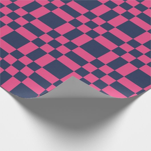 Big Pixel Check Plaid Navy and Pink Geschenkpapier (Ecke)