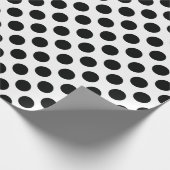 Big Polka Dots Wrapping Paper in Schwarz und Weiß Geschenkpapier (Ecke)