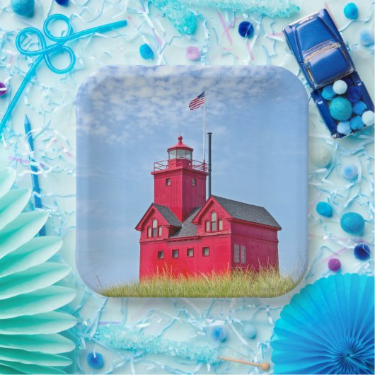 Big Red Michigan Lighthouse Pappteller (Party)