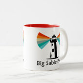 Big Sable Point Lighthouse Regenbogen Zweifarbige Tasse (VorderseiteRechts)