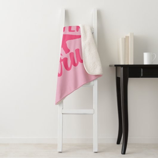 Big Sister Saurus in Pink Sherpadecke (Beispiel)