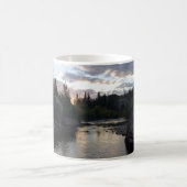 Big Thompson River bei Sunrise Kaffeetasse (Mittel)