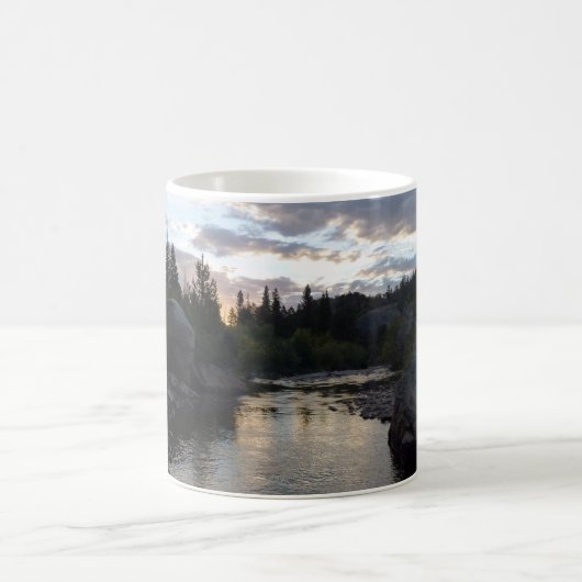 Big Thompson River bei Sunrise Kaffeetasse (Mittel)