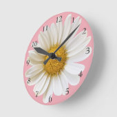 Big White Daisy auf rosa Hintergrund Runde Wanduhr (Winkel)