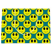 Big Yellow Happy Face Allover Große Geschenktüte (Vorderseite)