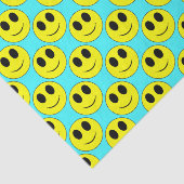 Big Yellow Happy Face Allover Seidenpapier (Ausschnitt)