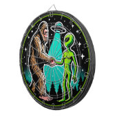 Bigfoot Alien Alliance - Funny Scifi Cryptid Dartscheibe (Vorderseite rechts)