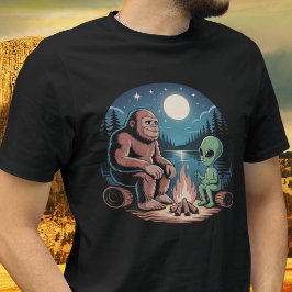 Bigfoot Alien UFO Kryptid Nacht Paranormal T-Shirt