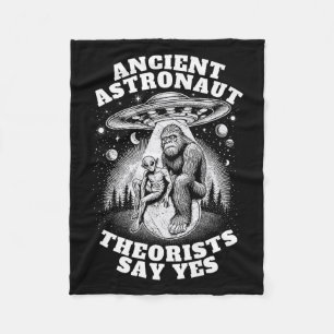 Bigfoot Alien und Ufo I Ancient Astronauten Theori Fleecedecke