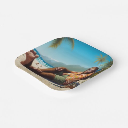 Bigfoot Am Strand Pappteller (Gewinkelt)