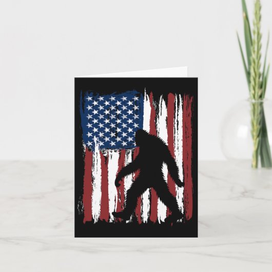 Bigfoot American Flag Funny 4. Juli Patriotic Karte (Vorderseite)