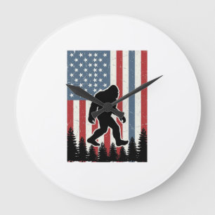 Bigfoot Amerikanische Flagge Vintage Vektor-Shirt- Große Wanduhr