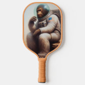 Bigfoot Astronaut Pickleball Schläger (Rückseite)