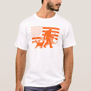 Bigfoot-Bock-Jagdzeit USA-Flagge  T-Shirt