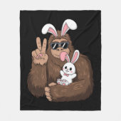 Bigfoot Bunny Rabbit Funny Ostertag Sasquatsch Fleecedecke (Vorderseite)