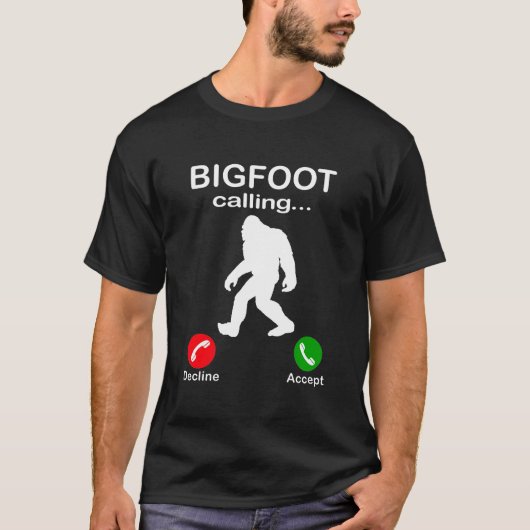 Bigfoot Calling Trick oder Treat Funny Halloween T-Shirt (Vorderseite)