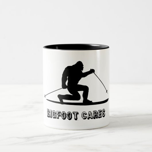 Bigfoot Cares Telemark Skifahren Zweifarbige Tasse (Mittel)