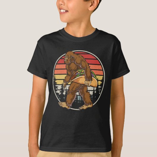Bigfoot Carried Taco Boy T - Shirt (Vorderseite)