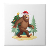 Bigfoot Christmas Tree Santa Hat (5) Fliese (Vorderseite)