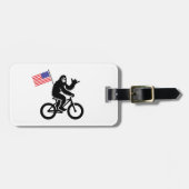 Bigfoot Cycling American Flag Gepäckanhänger (Vorderseite horizontal)