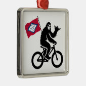 Bigfoot Cycling Arkansas Flag Ornament Aus Metall (Rechts)