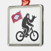 Bigfoot Cycling Arkansas Flag Ornament Aus Metall (Links)
