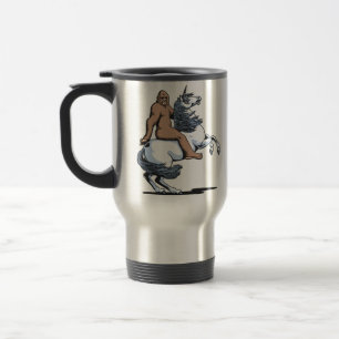 Bigfoot, der ein Einhorn reitet Reisebecher