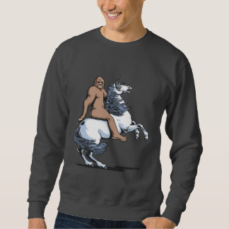 Bigfoot, der ein Einhorn reitet Sweatshirt