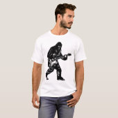 Bigfoot, der Gitarren-E-Gitarre Sasquatch V spielt T-Shirt (Vorne ganz)
