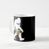 Bigfoot Disk Golf Player oder Frisbee Playing Yeti Kaffeetasse (Vorderseite Links)