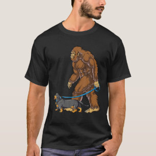 Bigfoot Dog Dackel Walk Men Women Sasquatch Lov T-Shirt