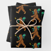 Bigfoot Entführung einer Alien Funny Paranormal Geschenkpapier Set (Beispiel)