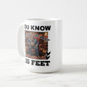 Bigfoot Feet Joke Kaffeetasse (Vorderseite Links)