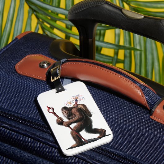 Bigfoot Feuerwerk 4. Juli Usa Flag Sasquatch Gepäckanhänger (Vorderseite Insitu 1)