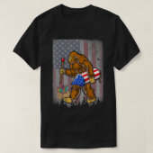 Bigfoot Fireworks 4th Of July Funny Boys Men Sasqu T-Shirt (Design vorne)