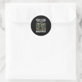 Bigfoot-Gläubiger Mädchen Sasquatch Wald Kryptid f Runder Aufkleber (Tasche)