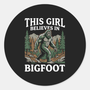 Bigfoot-Gläubiger Mädchen Sasquatch Wald Kryptid f Runder Aufkleber