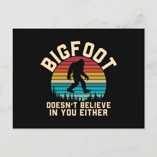Bigfoot glaubt nicht an dich | Bigfoot Retro Postkarte (Vorderseite)