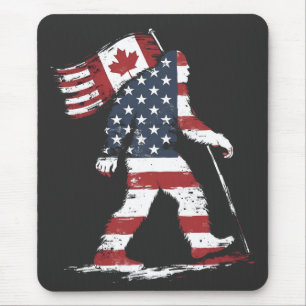 Bigfoot hält kanadische Flagge 51. Staat Trump Mousepad