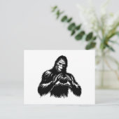 Bigfoot Heart Hands Feiertagspostkarte (Stehend Vorderseite)