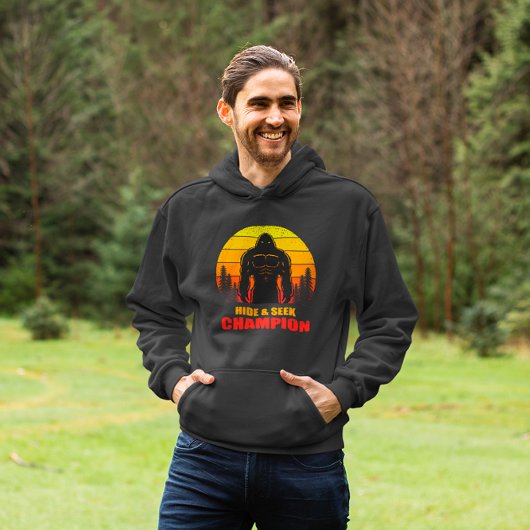 Bigfoot Hide und suchen Champion Funny Gift Hoodie